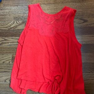 Red free people tanktop with lace detailing!